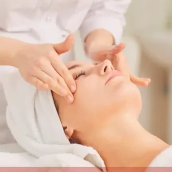 استخدام مساج الوجه